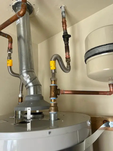 Water heater installation and plumbing repair in Reedurban